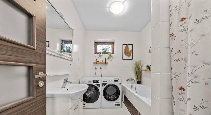 WhatsApp Image 2026-02-09 at 09.46.56 (1).jpeg