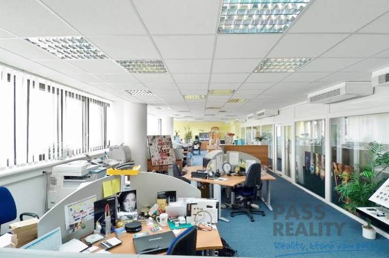 Samozřejmě, poskytněte mi prosím text, který chcete přeložit do češtiny.