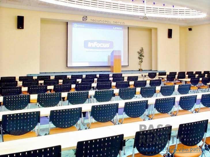 Samozřejmě, prosím, poskytněte text, který chcete přeložit do češtiny.