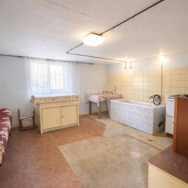 Omlouvám se, ale potřeboval bych vědět, co konkrétně chcete přeložit do češtiny. Můžete mi prosím poskytnout text, který chcete přeložit?