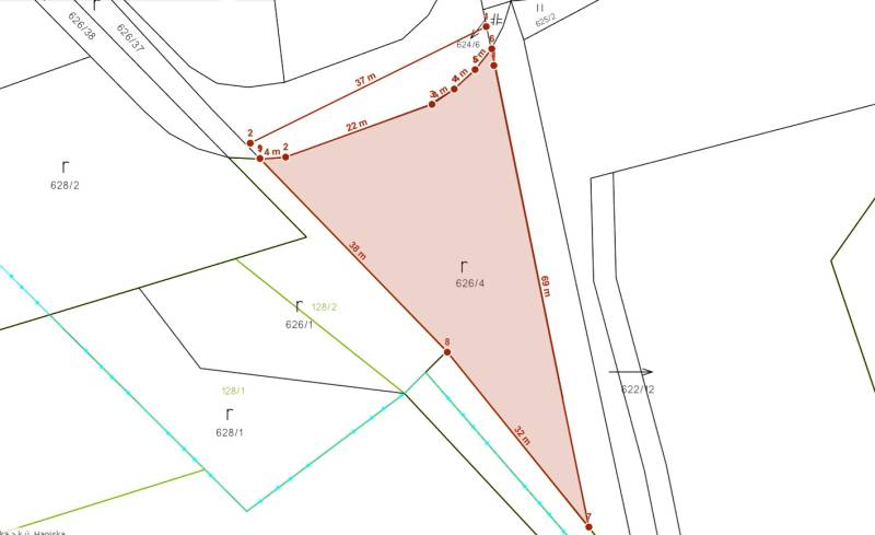 Mapa pozemku pro bydlení v obci Haniska, zakreslené rozměry a hranice parcely.