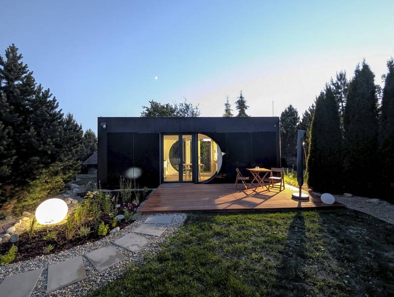 BOX BY ECOCAPSULE_FOTO KATARÍNA SELECKÁ_PRINTSIZE60.jpg