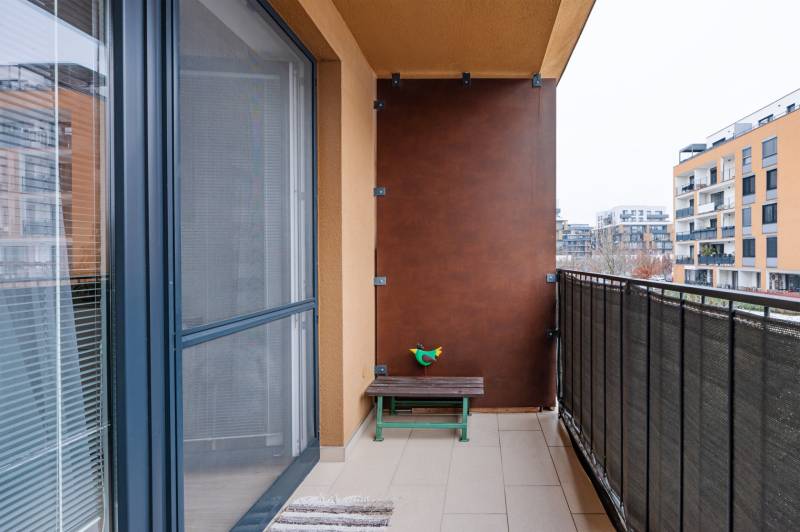 Balkon 1-pokojového bytu na Béžové ulici v Bratislavě - Petržalce.