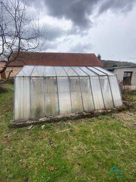 Skleník na zahradě rodinného domu na ulici Turá lúka v Myjavě.