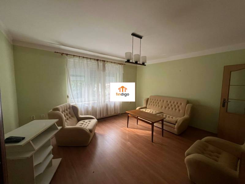 109cfde0-670d-4cbe-b09f-1ba32915acd2.jpg