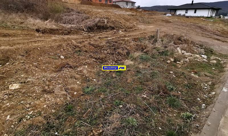 Nehodnocený pozemek pro bydlení na ulici Lubina, Nové Mesto nad Váhom, vhodný pro výstavbu.