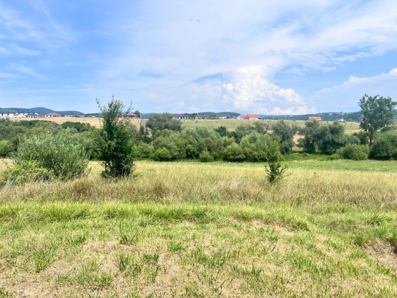 Pozemek v Krupině na ulici J. Vacholda vhodný pro pozemky – bydlení.