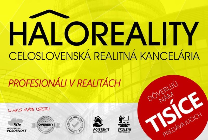 Reklamní banner realitní kanceláře Háloreality s výraznou žlutou a červenou grafikou.