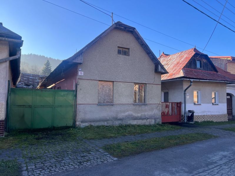 Rodinný dům na Hrnčířské ulici, Ľubietová, okres Banská Bystrica, Banskobystrický kraj.