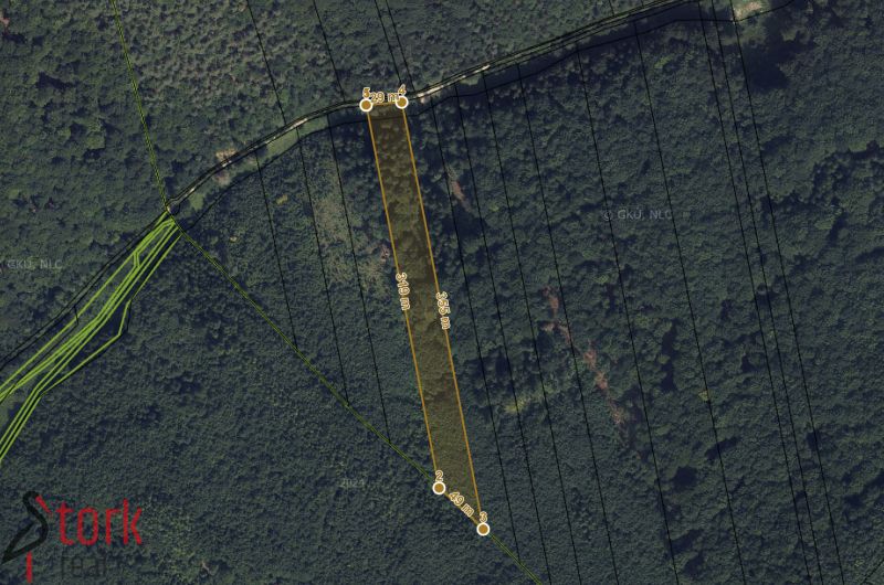 Letecká mapa zemědělských a lesních pozemků v Rajecké Lesné, s označením pozemků.