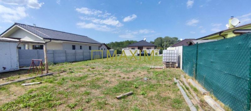 Malé Leváre Pozemky - bydlení prodej reality Malacky
