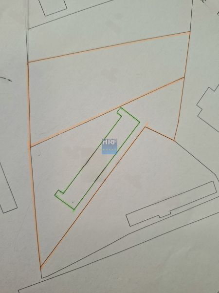 Mapa pozemků v Holíči, vhodná pro komerční využití, s vyznačenými hranicemi.