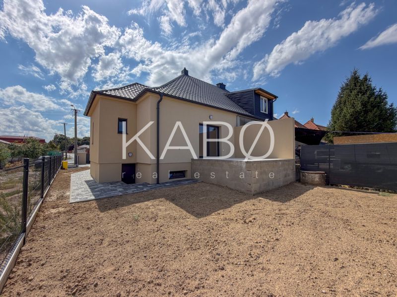 Rodinný dům na Trnavské ulici v Nitře se dvěma patry a zahradou.