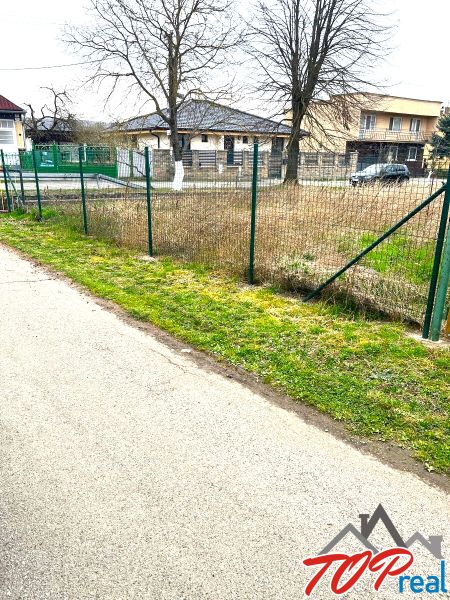 Pozemek na bydlení v Košicích - městské části Šaca, Jarková ulice, u cesty.