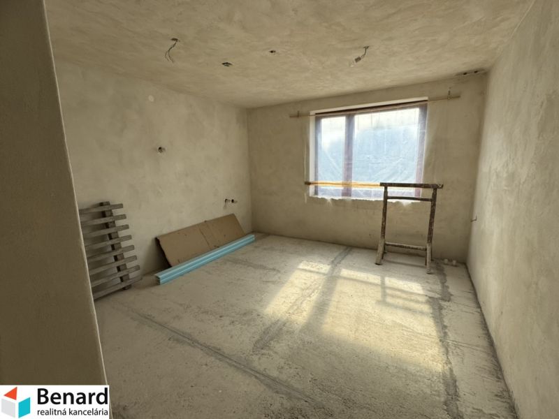 Samozřejmě, prosím poskytněte text, který chcete přeložit do češtiny.