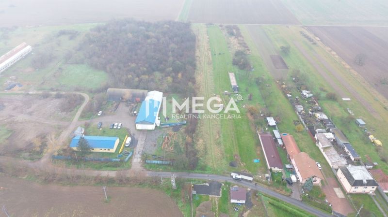 Letecký pohled na zemědělské a lesní pozemky v Pustém Čemerném, Pusté Čemerné.